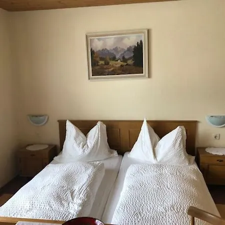 Haus Gartenland Apartment Ried im Oberinntal
