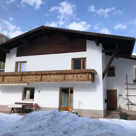 Haus Gartenland Apartment Ried im Oberinntal